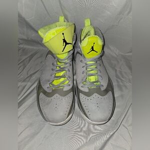 Nike Air Jordan 2012 Deluxe Wolf Grey And Lime Size 11.5